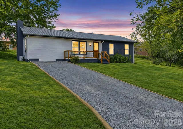 Single family home for sale at 14 Kirby Pl, Asheville, NC 28806 | MLS# 4434210