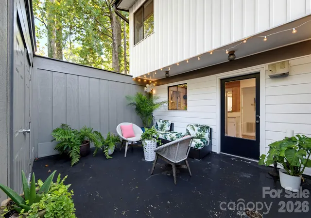 Photo 3 of Townhouse for sale at 3732 Winding Crk Ln, Charlotte, NC 28226 | MLS# 4434219 | Listing updated on 2026-10-17