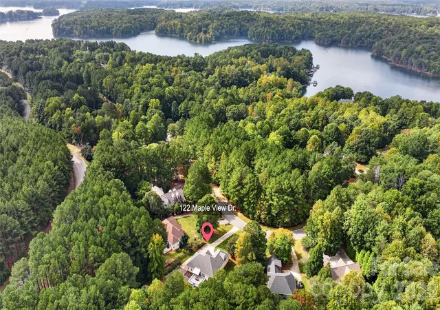 Photo 4 of Single family home for sale at 122 Maple View Dr, Troutman, NC 28166 | MLS# 4434232 | Listing updated on 2026-10-14