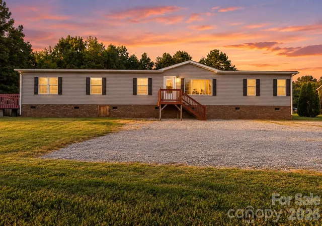 Photo 1 of Single family home for sale at 4770 Enochville Rd, Kannapolis, NC 28081 | MLS# 4434247 | Listing updated on 2026-10-16