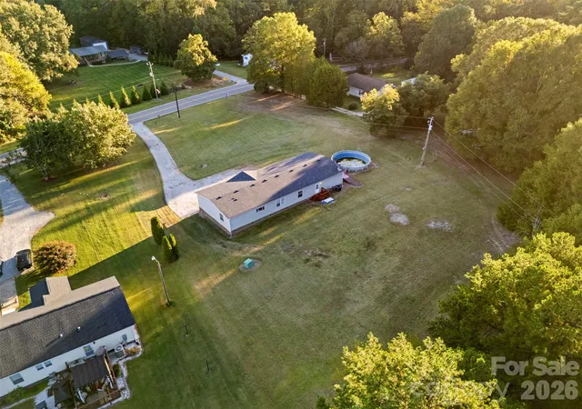 Photo 3 of Single family home for sale at 4770 Enochville Rd, Kannapolis, NC 28081 | MLS# 4434247 | Listing updated on 2026-10-16