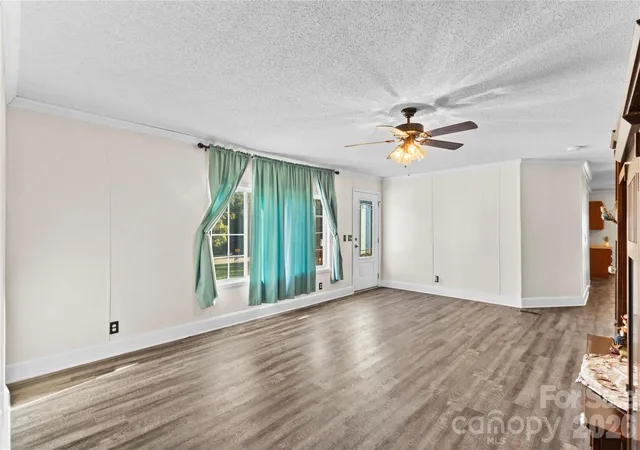Photo 4 of Single family home for sale at 4770 Enochville Rd, Kannapolis, NC 28081 | MLS# 4434247 | Listing updated on 2026-10-16