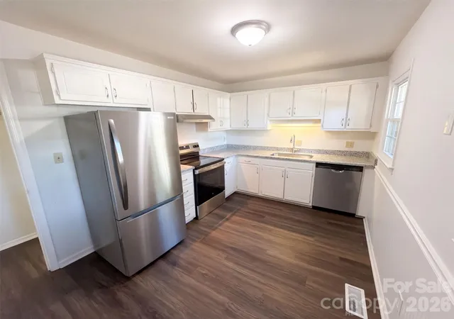 Photo 1 of Townhouse for sale at 1810 Sabrina Ct, Charlotte, NC 28210 | MLS# 4434248 | Listing updated on 2026-10-14