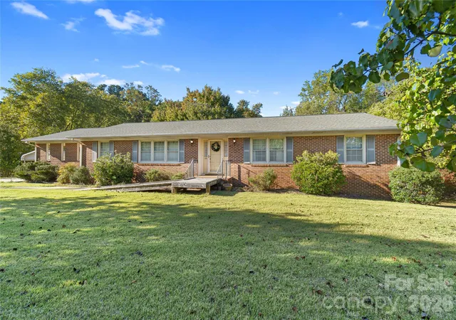 Photo 3 of Single family home for sale at 126 Highland Dr, Wadesboro, NC 28170 | MLS# 4434261 | Listing updated on 2026-10-23