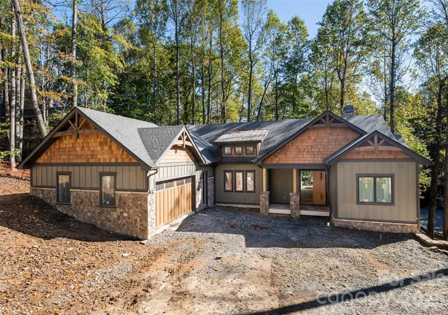 Photo 1 of Mansion for sale at 200 Bent Pine Tr, Hendersonville, NC 28739 | MLS# 4434265 | Listing updated on 2026-10-27
