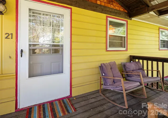 Photo 4 of Single family home for sale at 21 Rosemary Rd, Asheville, NC 28806 | MLS# 4434267 | Listing updated on 2026-10-27