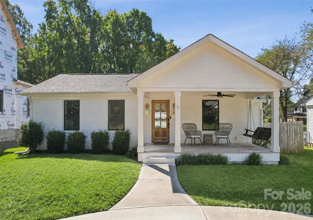 Photo 1 of Single family home for sale at 512 Manhasset Rd, Charlotte, NC 28209 | MLS# 4434268 | Listing updated on 2026-10-31