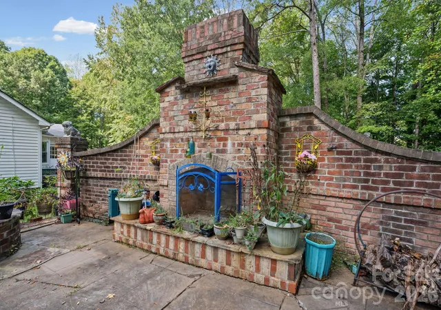 Photo 3 of Single family home for sale at 11210 Walking Horse Ln, Charlotte, NC 28215 | MLS# 4434271 | Listing updated on 2026-10-14