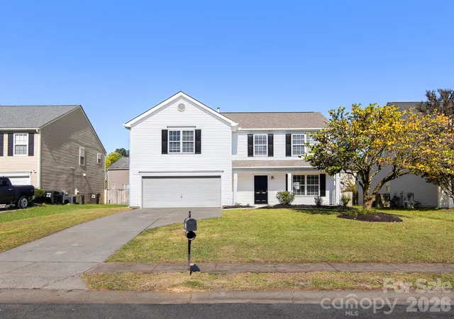 Photo 2 of Single family home for sale at 2303 Highland Park Dr, Charlotte, NC 28269 | MLS# 4434277 | Listing updated on 2026-10-17