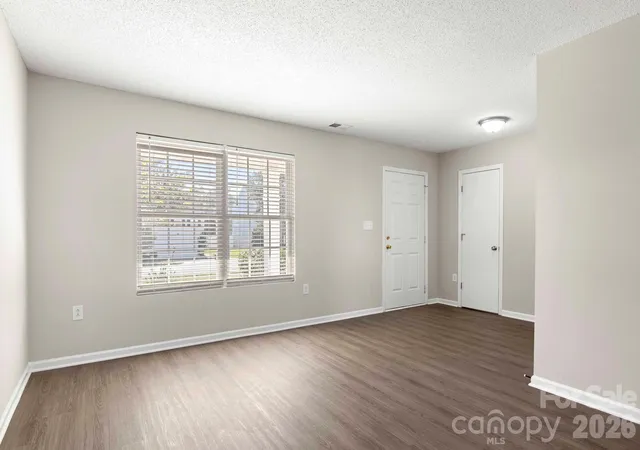 Photo 3 of Single family home for sale at 2303 Highland Park Dr, Charlotte, NC 28269 | MLS# 4434277 | Listing updated on 2026-10-17