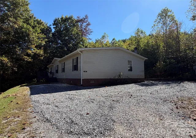 Photo 3 of Single family home for sale at 449 Randall Rd, Marion, NC 28752 | MLS# 4434289 | Listing updated on 2026-10-15