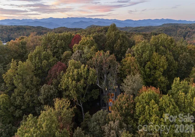 Photo 2 of Single family home for sale at 61 Adohi Ct, Brevard, NC 28712 | MLS# 4434308 | Listing updated on 2026-10-29