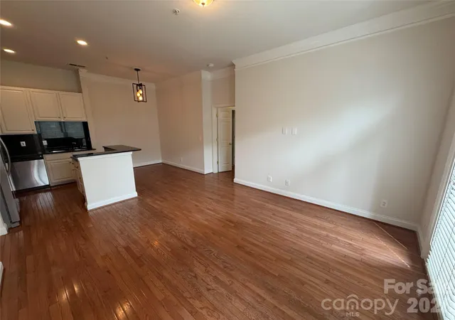 Photo 2 of Condo for sale at 774 N Davidson St, Charlotte, NC 28202 | MLS# 4434310 | Listing updated on 2026-10-14