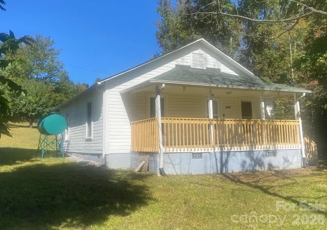 Photo 1 of Single family home for sale at 5924 Chapman Dr, Morganton, NC 28655 | MLS# 4434311 | Listing updated on 2026-10-22