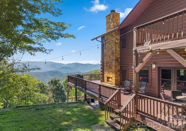 Photo 1 of Single family home for sale at 1120 Grizzly Ridge, Bryson City, NC 28713 | MLS# 4434317 | Listing updated on 2026-10-15