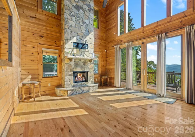 Photo 4 of Single family home for sale at 1120 Grizzly Ridge, Bryson City, NC 28713 | MLS# 4434317 | Listing updated on 2026-10-15