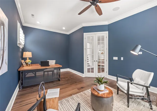 Photo 3 of Single family home for sale at 5624 Five Knls Dr, Charlotte, NC 28226 | MLS# 4434318 | Listing updated on 2026-10-22
