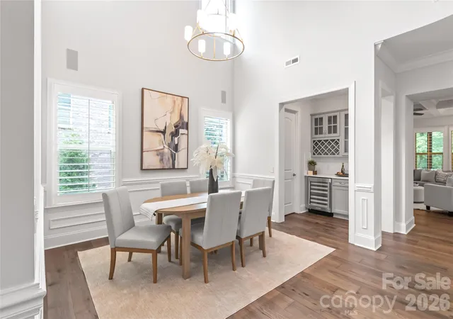 Photo 4 of Single family home for sale at 5624 Five Knls Dr, Charlotte, NC 28226 | MLS# 4434318 | Listing updated on 2026-10-22