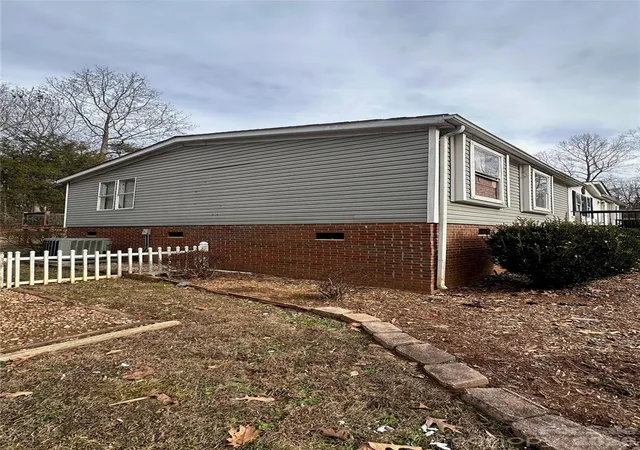 Photo 2 of Single family home for sale at 194 Canfield Dr, Olin, NC 28660 | MLS# 4434341 | Listing updated on 2026-10-20