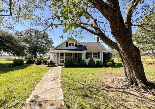 Photo 3 of Single family home for sale at 435 Webb Rd, Wadesboro, NC 28170 | MLS# 4434351 | Listing updated on 2026-10-15