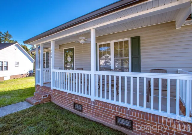 Photo 3 of Single family home for sale at 110 Joseph Ln, Mooresville, NC 28115 | MLS# 4434363 | Listing updated on 2026-10-14