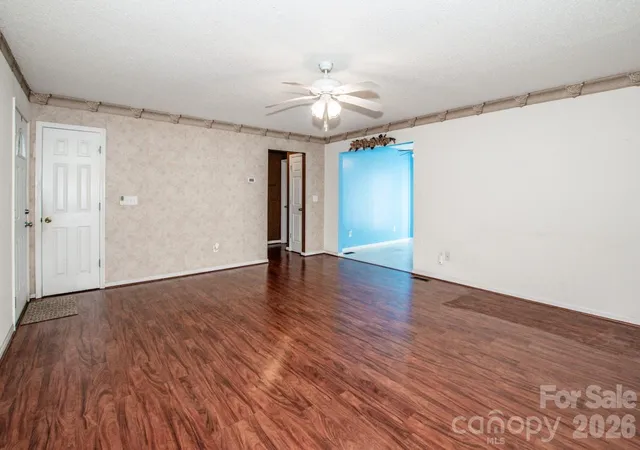 Photo 4 of Single family home for sale at 110 Joseph Ln, Mooresville, NC 28115 | MLS# 4434363 | Listing updated on 2026-10-14