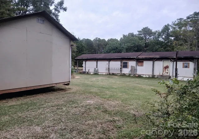 Photo 3 of Single family home for sale at 5916 Hightower Rd, Fort Lawn, SC 29714 | MLS# 4434370 | Listing updated on 2026-10-14