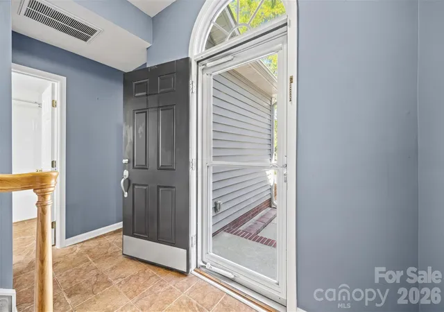 Photo 3 of Single family home for sale at 4152 Autumn Cvs Dr, Clover, SC 29710 | MLS# 4434372 | Listing updated on 2026-10-21