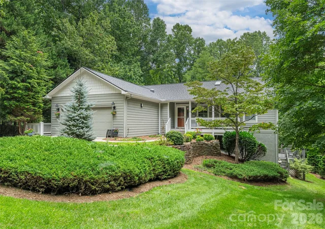 Photo 1 of Single family home for sale at 130 Olds Trl, Hendersonville, NC 28739 | MLS# 4434379 | Listing updated on 2026-10-14