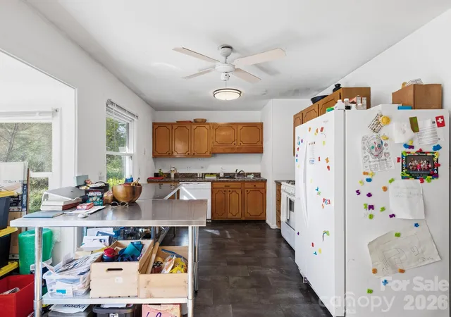 Photo 2 of Single family home for sale at 239 Baird Cvs Rd, Asheville, NC 28804 | MLS# 4434380 | Listing updated on 2026-10-28