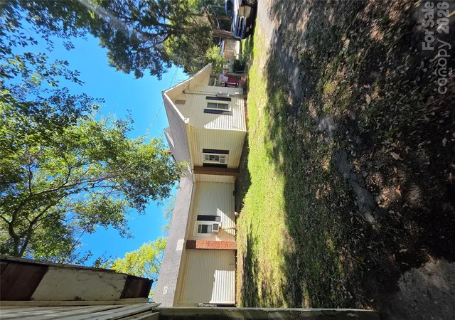 Photo 4 of Single family home for sale at 224 Godfrey St, Cheraw, SC 29520 | MLS# 4434393 | Listing updated on 2026-10-14
