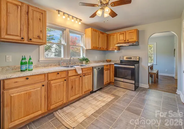 Photo 3 of Single family home for sale at 15 Dave Way, Canton, NC 28716 | MLS# 4434422 | Listing updated on 2026-10-28