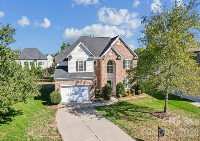 Photo 1 of Single family home for sale at 4704 Mimosa Pl, Harrisburg, NC 28075 | MLS# 4434443 | Listing updated on 2026-10-25