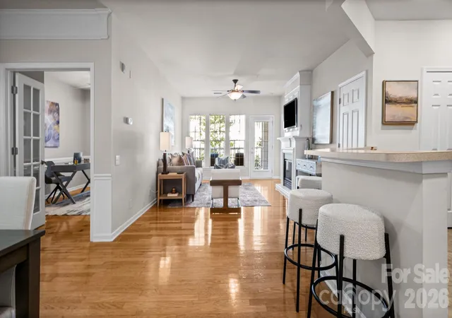 Listing Photo 4 - Condo for sale in building located at 3250 Margellina Dr, Charlotte, NC 28210