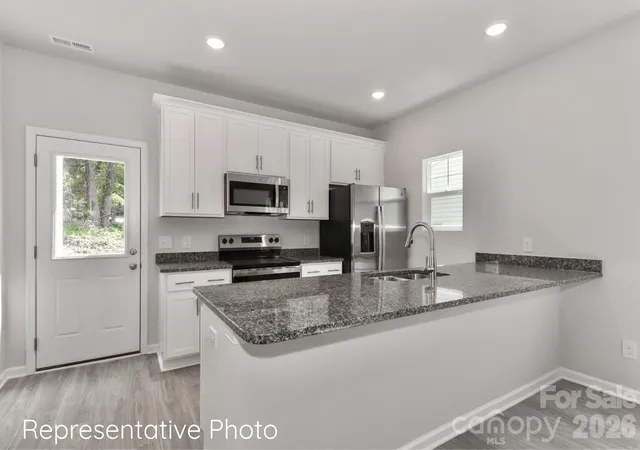 Photo 3 of Single family home for sale at 517 Kistler St, Mooresville, NC 28115 | MLS# 4434448 | Listing updated on 2026-10-14