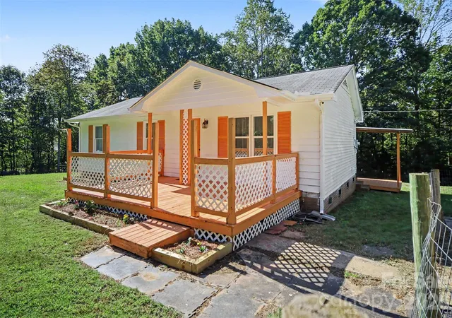 Photo 1 of Sale Pending at 1369 C E Stewart Rd, Clover, SC 29710 | MLS# 4434467 | Listing updated on 2026-10-22