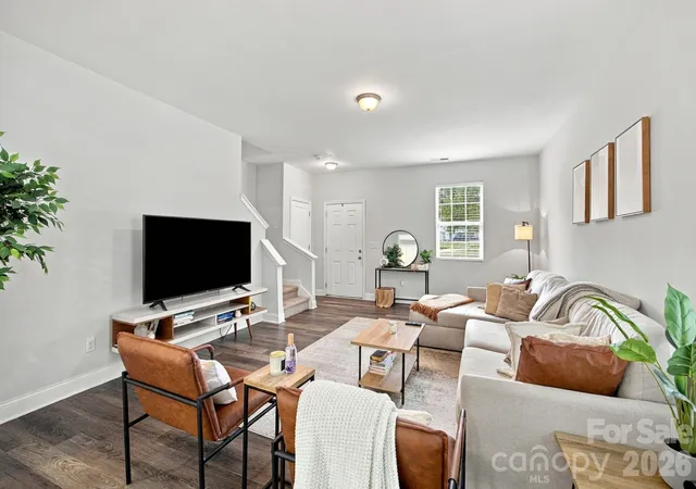 Photo 4 of Single family home for sale at 8553 Colgate Cir, Charlotte, NC 28214 | MLS# 4434484 | Listing updated on 2026-10-30