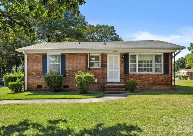 Photo 1 of Single family home for sale at 4235 Brookway Dr, Charlotte, NC 28208 | MLS# 4434492 | Listing updated on 2026-10-17