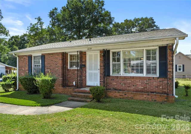 Photo 1 of Single family home for sale at 4235 Brookway Dr, Charlotte, NC 28208 | MLS# 4434492 | Listing updated on 2026-10-17