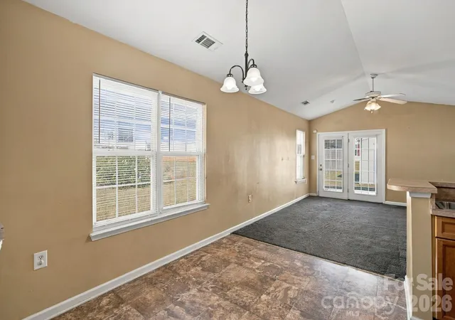 Photo 4 of Single family home for sale at 4706 Bomar Dr, Charlotte, NC 28216 | MLS# 4434496 | Listing updated on 2026-10-28