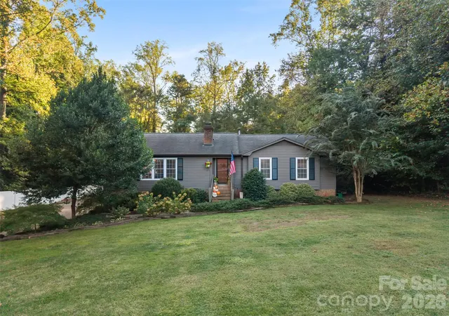 Photo 1 of Sale Pending at 1118 Ford Dr, Lowell, NC 28098 | MLS# 4434513 | Listing updated on 2026-10-21