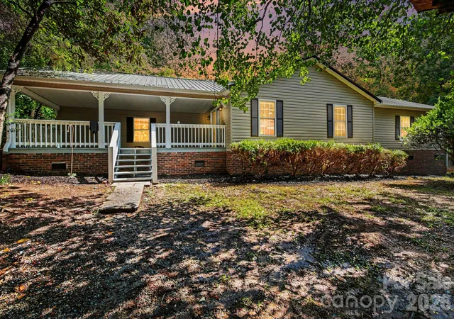 Photo 1 of Single family home for sale at 705 Loflin Rd, Denton, NC 27239 | MLS# 4434522 | Listing updated on 2026-10-27