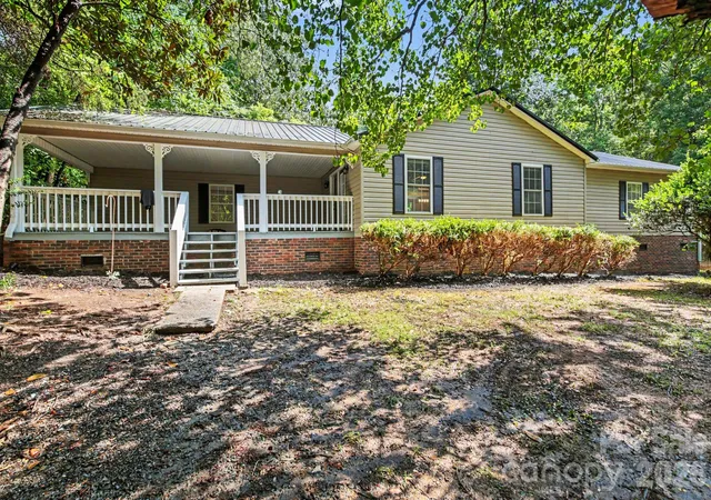 Photo 2 of Single family home for sale at 705 Loflin Rd, Denton, NC 27239 | MLS# 4434522 | Listing updated on 2026-10-27