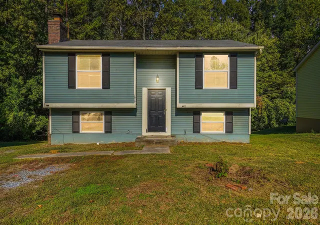 Photo 1 of Single family home for sale at 1010 Glenfiddich Dr, Charlotte, NC 28215 | MLS# 4434541 | Listing updated on 2026-10-21