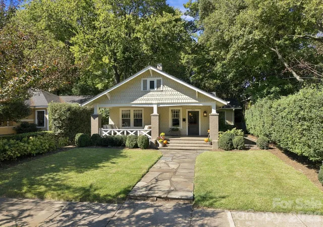 Photo 2 of Sale Pending at 1912 Park Rd, Charlotte, NC 28203 | MLS# 4434566 | Listing updated on 2026-10-28
