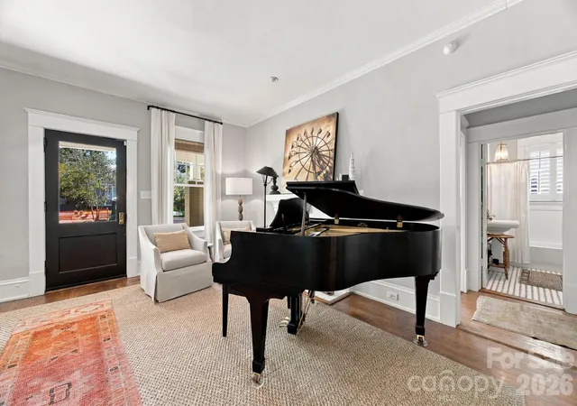 Photo 3 of Sale Pending at 1912 Park Rd, Charlotte, NC 28203 | MLS# 4434566 | Listing updated on 2026-10-28