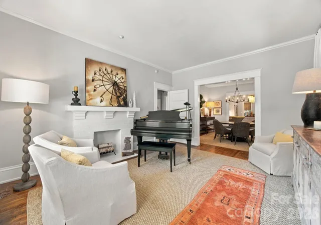 Photo 4 of Sale Pending at 1912 Park Rd, Charlotte, NC 28203 | MLS# 4434566 | Listing updated on 2026-10-28