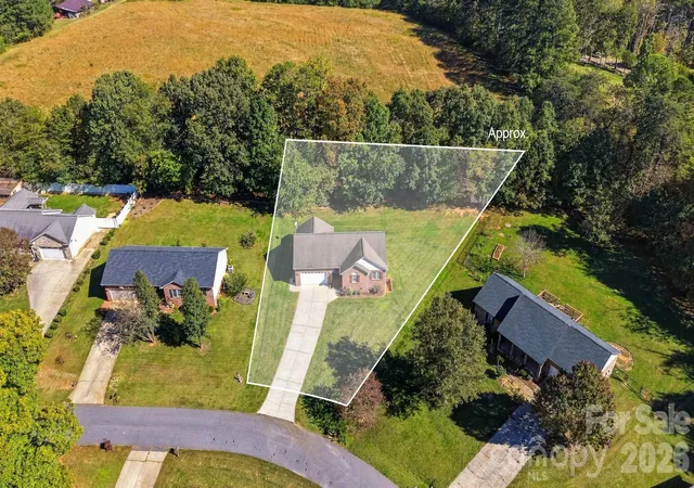 Photo 2 of Single family home for sale at 4876 Sandstone Dr, Conover, NC 28613 | MLS# 4434569 | Listing updated on 2026-10-25