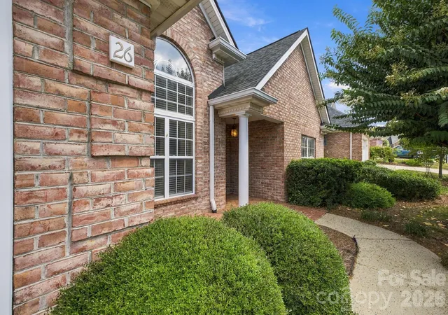 Listing Photo 1 - Condo for sale in building located at 3131 9Th St Dr Ne, Hickory, NC 28601 - Unit #26