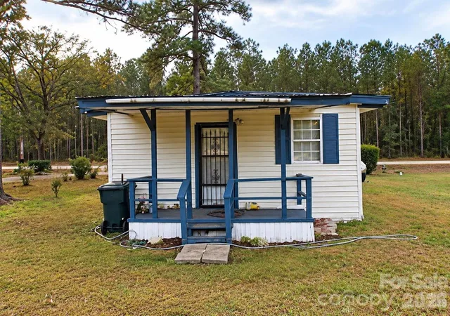 Photo 3 of Single family home for sale at 784 Gilbert Rd, Conway, SC 29527 | MLS# 4434575 | Listing updated on 2026-10-15